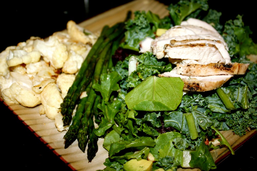 fuel sweat grow: kale salad with chicken